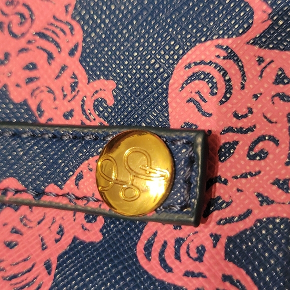 Lilly Pulitzer Phone And Id Case Blue W/Elephant Print - Picture 5 of 7